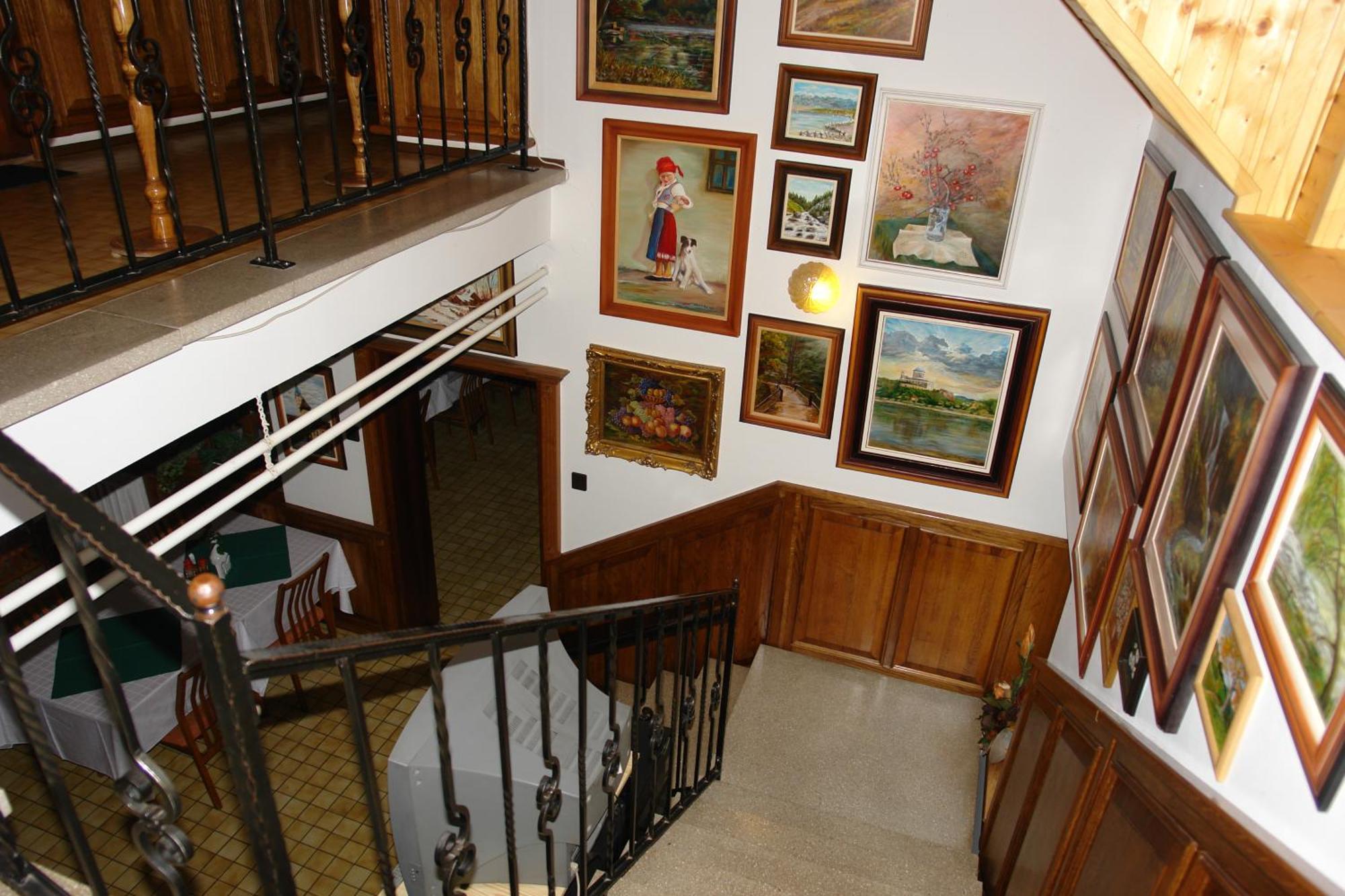 Koller Panzio Hotel Bonyhad Ngoại thất bức ảnh